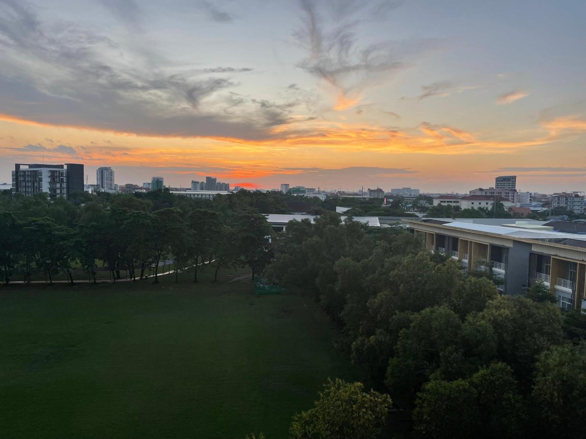 兰花公寓 Phnom Penh Esterno foto